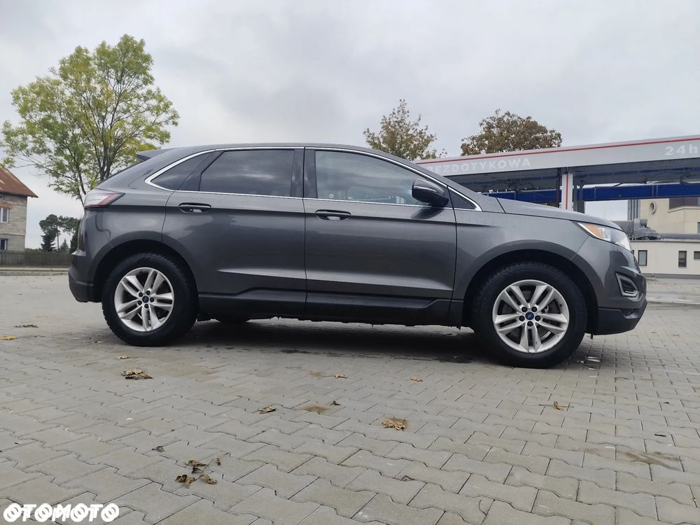 Ford Edge - 8