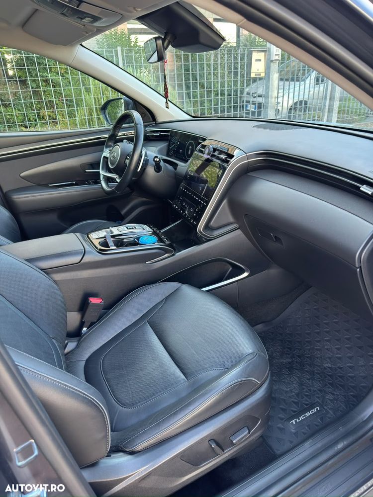 Hyundai Tucson - 8