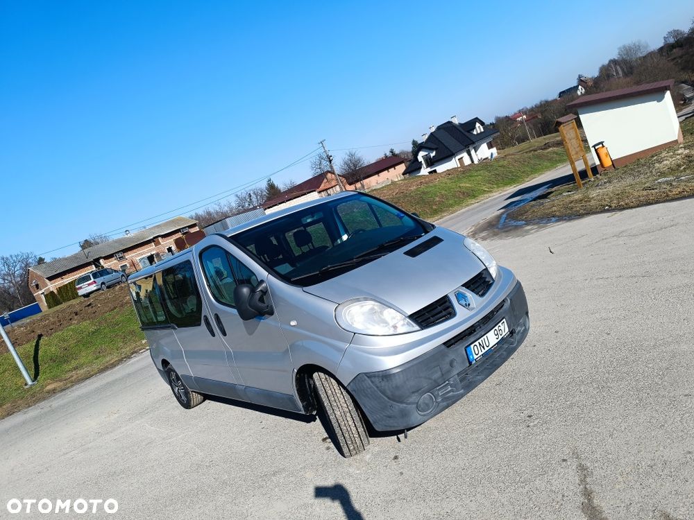 Renault Trafic - 2