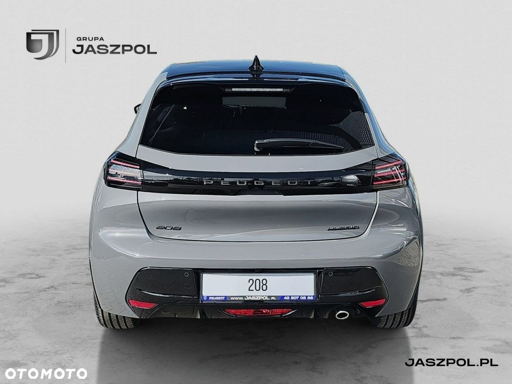 Peugeot 208 - 6