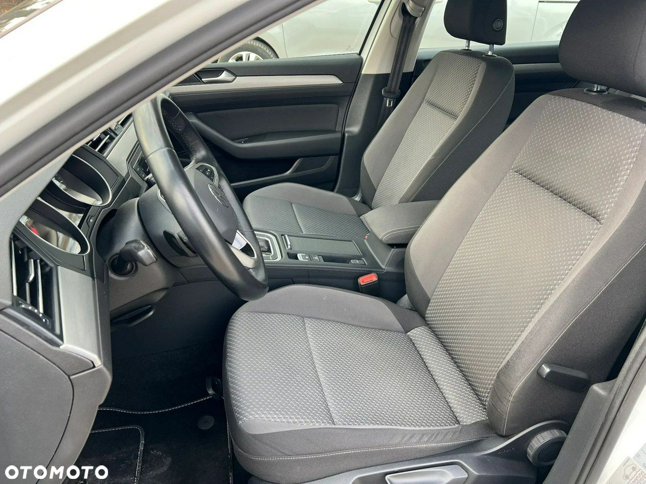 Volkswagen Passat 2.0 TDI EVO Business DSG - 18