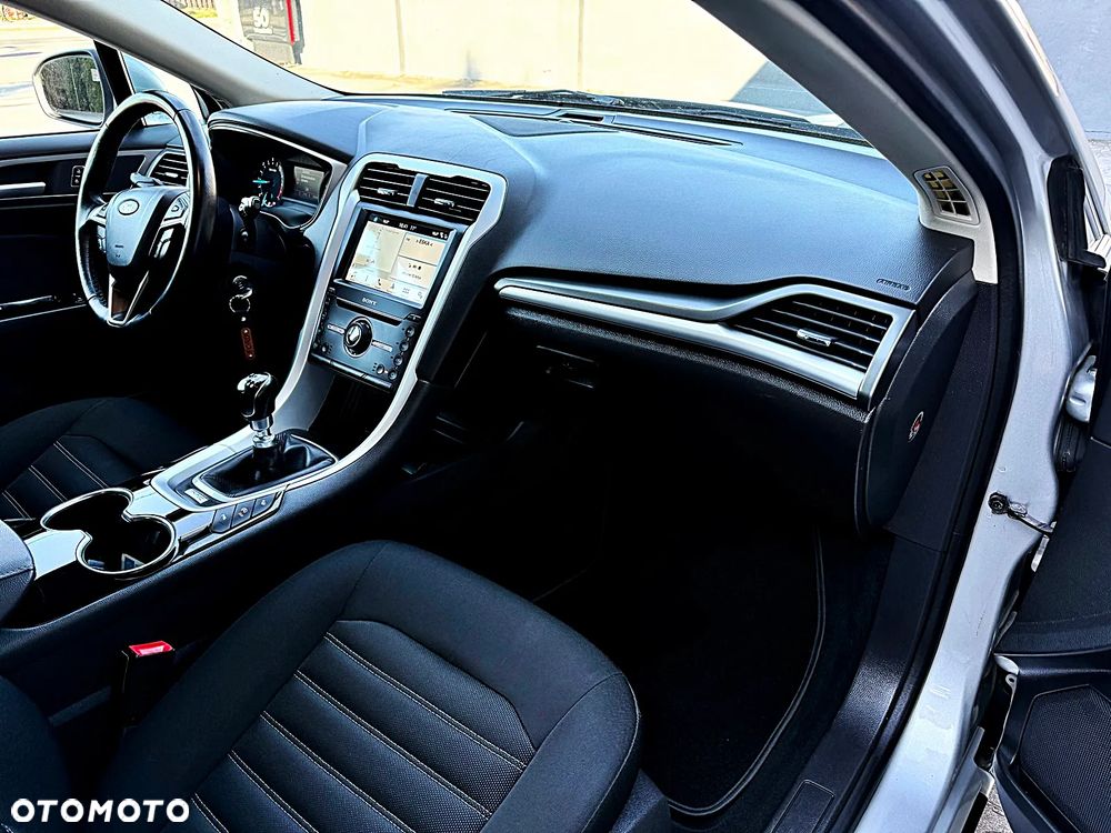 Ford Mondeo 2.0 TDCi STart-Stopp Titanium - 21