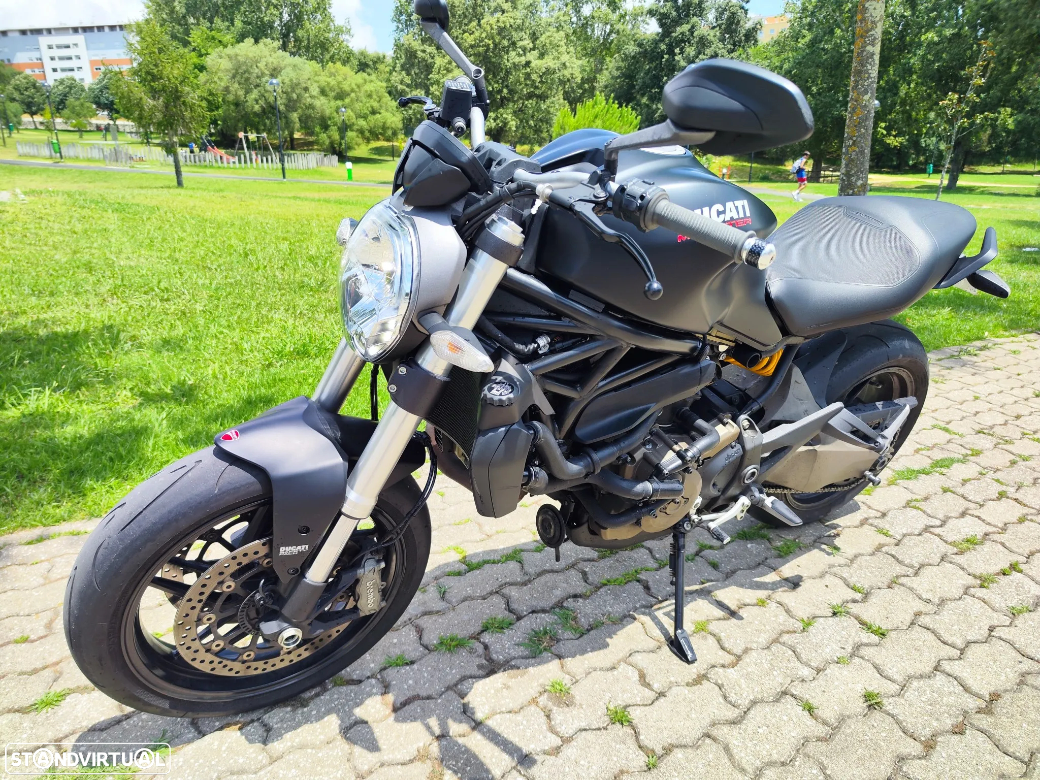 Ducati Monster 821 Abs - 3