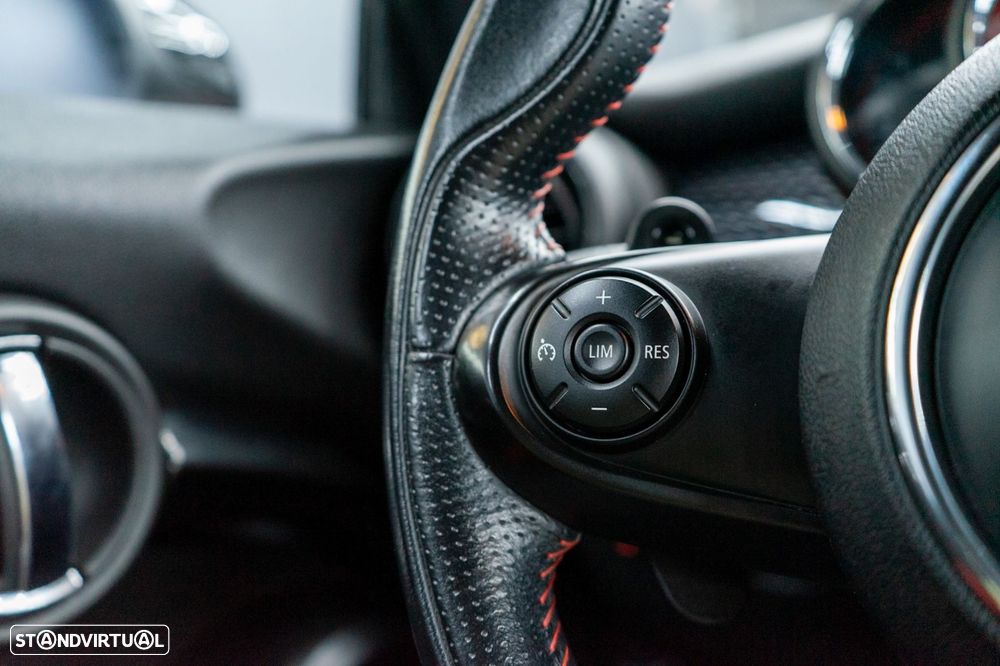 MINI 3 Portas John Cooper Works Auto Desportiva - 39