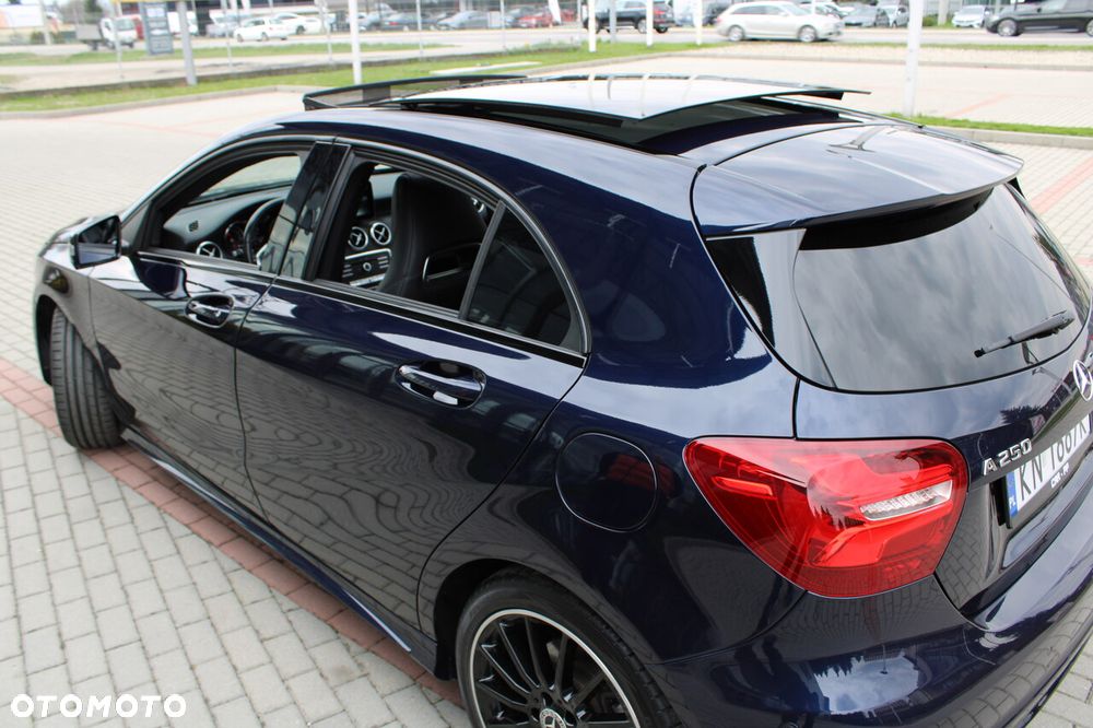 Mercedes-Benz Klasa A 250 4Matic 7G-DCT AMG Line - 40