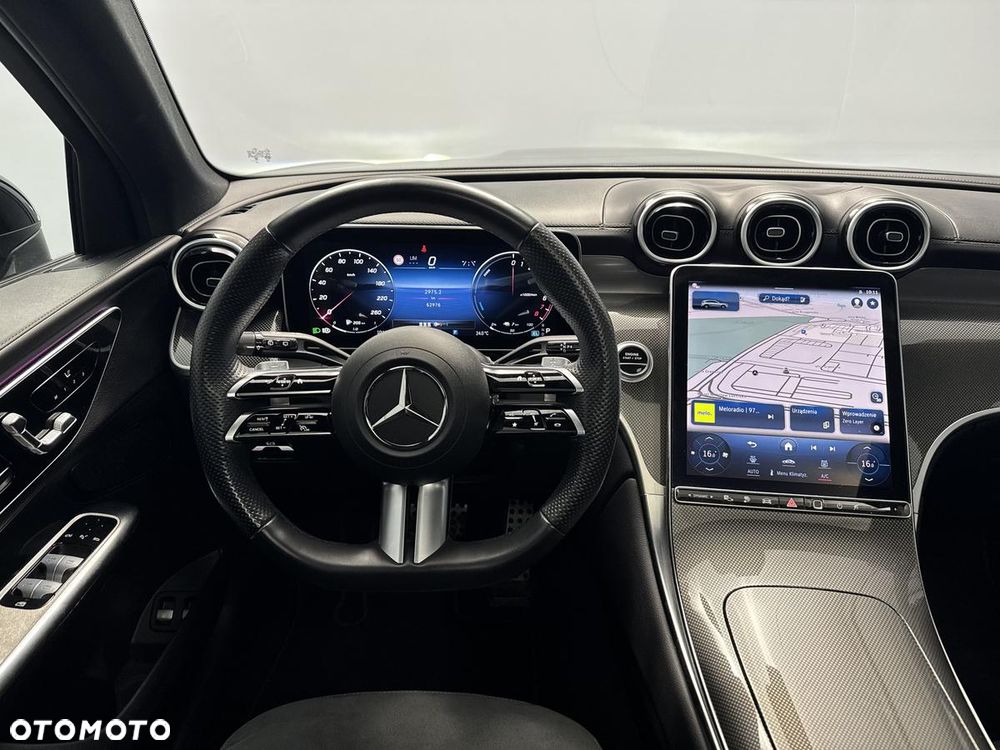 Mercedes-Benz GLC 300 e PHEV 4-Matic AMG Line - 23