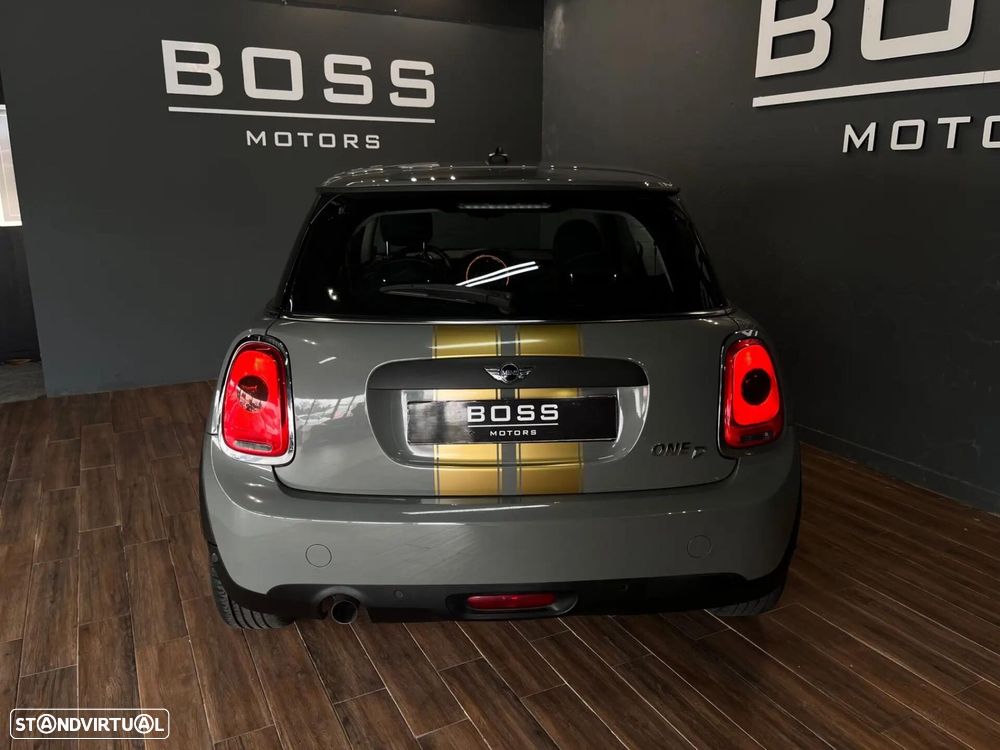 MINI 3 Portas One D - 12