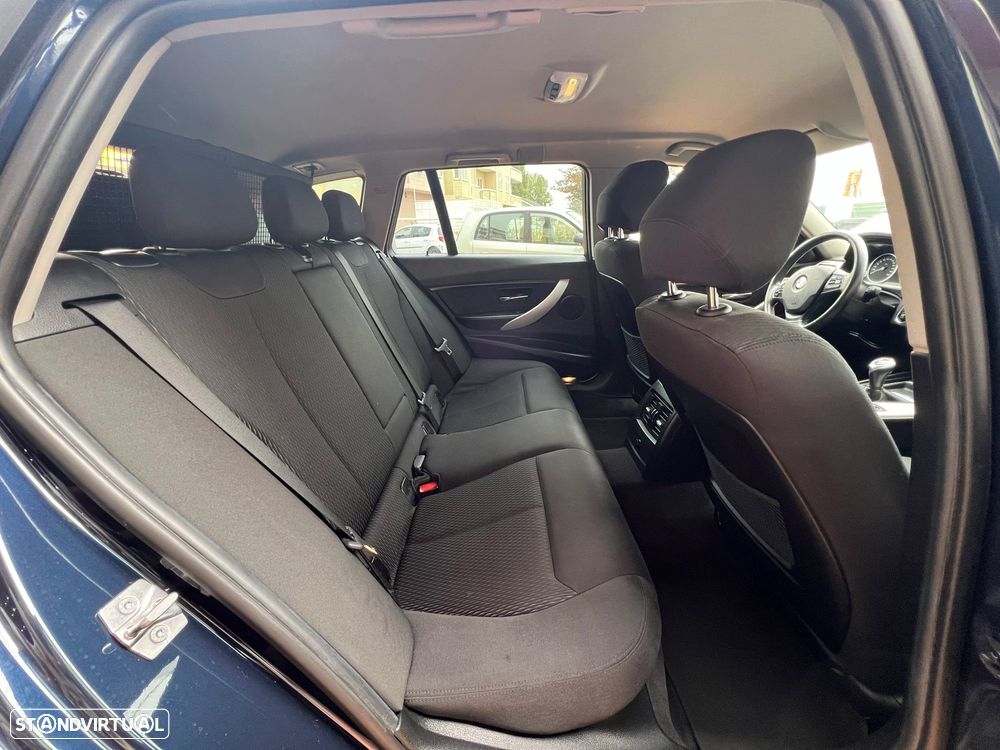 BMW 318 d Dynamic - 7
