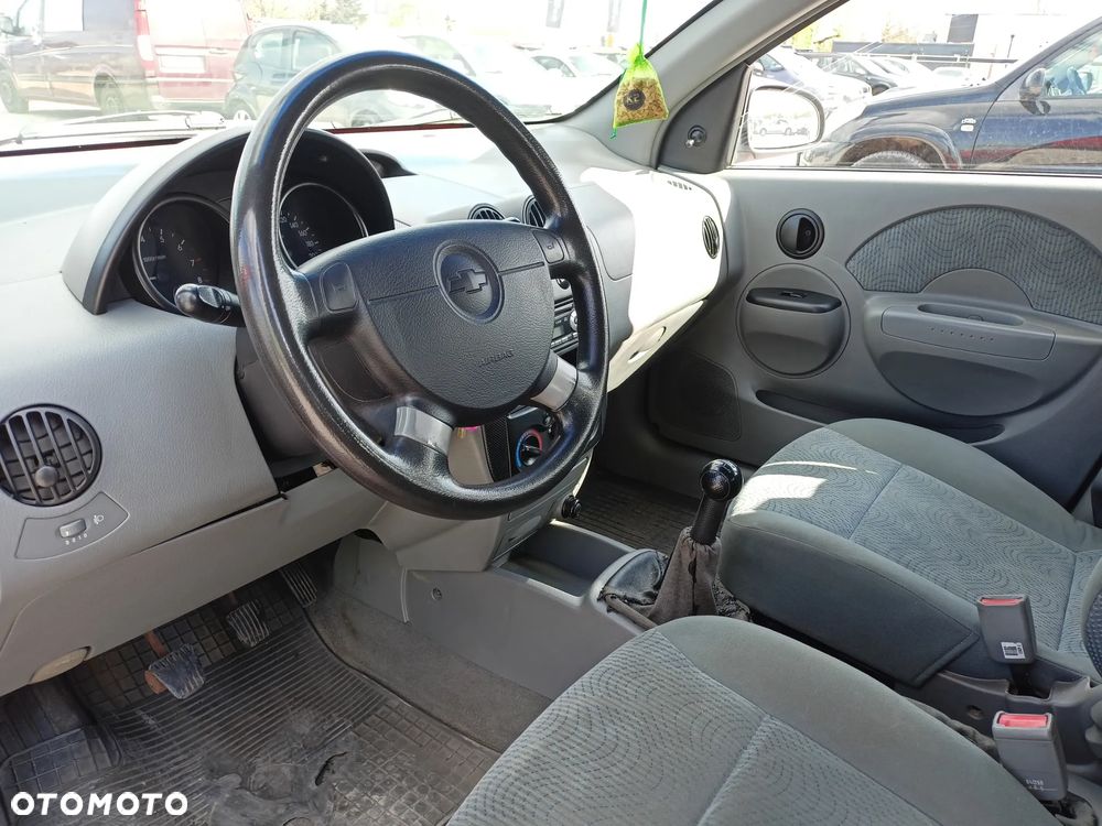 Chevrolet Aveo - 7