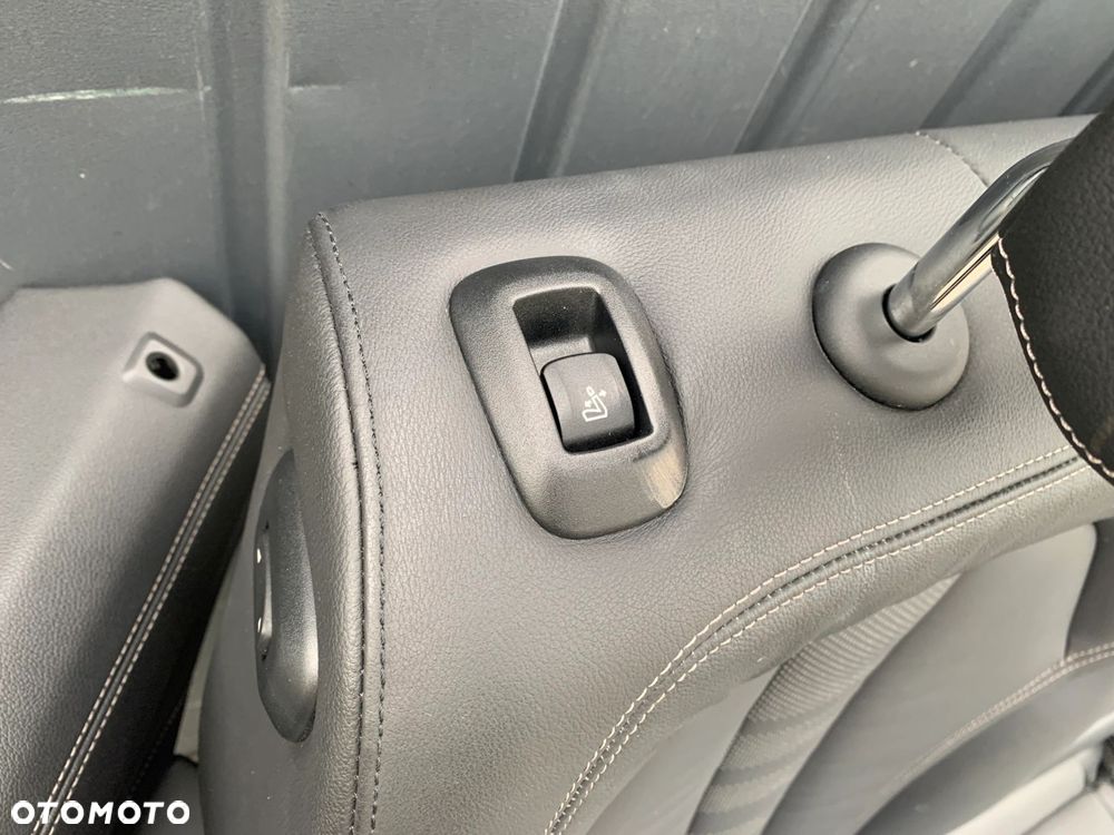 FOTELE TAPICERKA SKÓRA SPORTY GRZANE PAMIĘĆ ELEKTRYCZNE 7 OSÓB BMW X7 G07 - 16