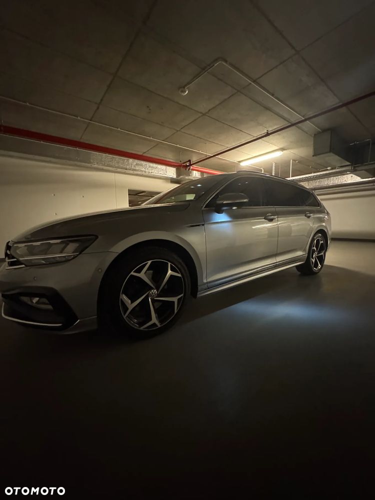Volkswagen Passat 2.0 TSI Business DSG - 1