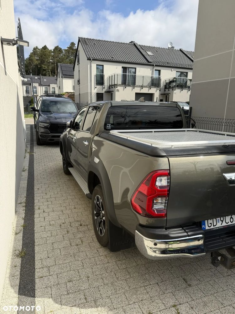 Toyota Hilux 2.8 D-4D Double Cab SR5 4x4 - 7