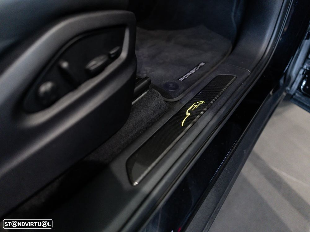 Porsche Cayenne E-Hybrid - 40