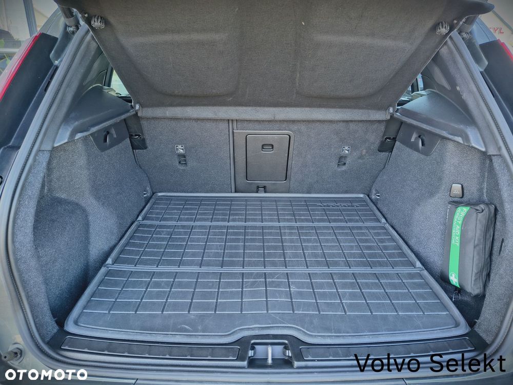 Volvo XC 40 - 20