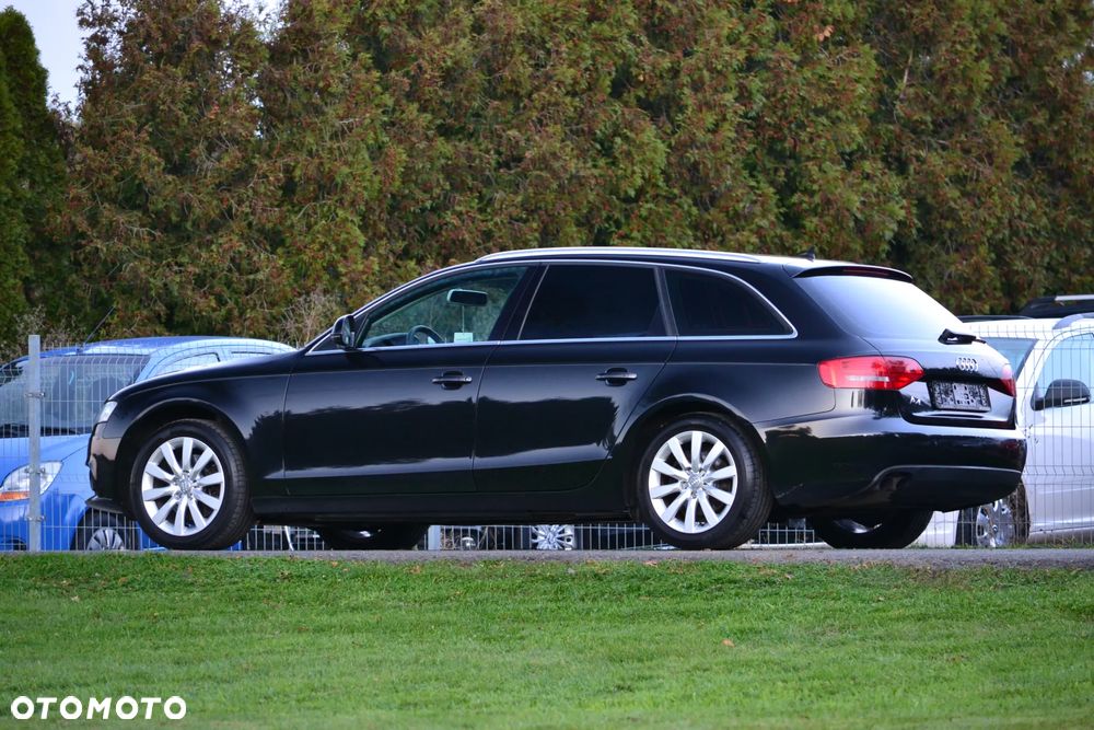 Audi A4 Avant - 11