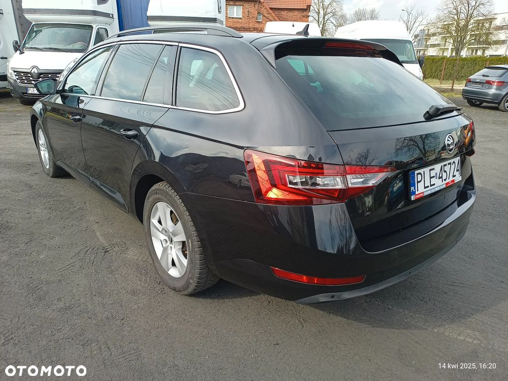 Skoda Superb 2.0 TDI Active DSG7 - 22