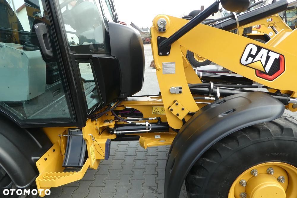 Caterpillar 906M SPROWADZONY ŁYZKA WIDŁY - 12