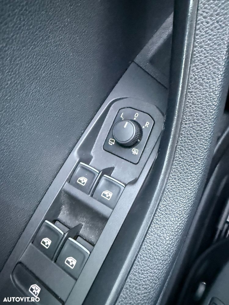 Skoda Karoq 2.0 TDI SCR 4x4 DSG Style - 10