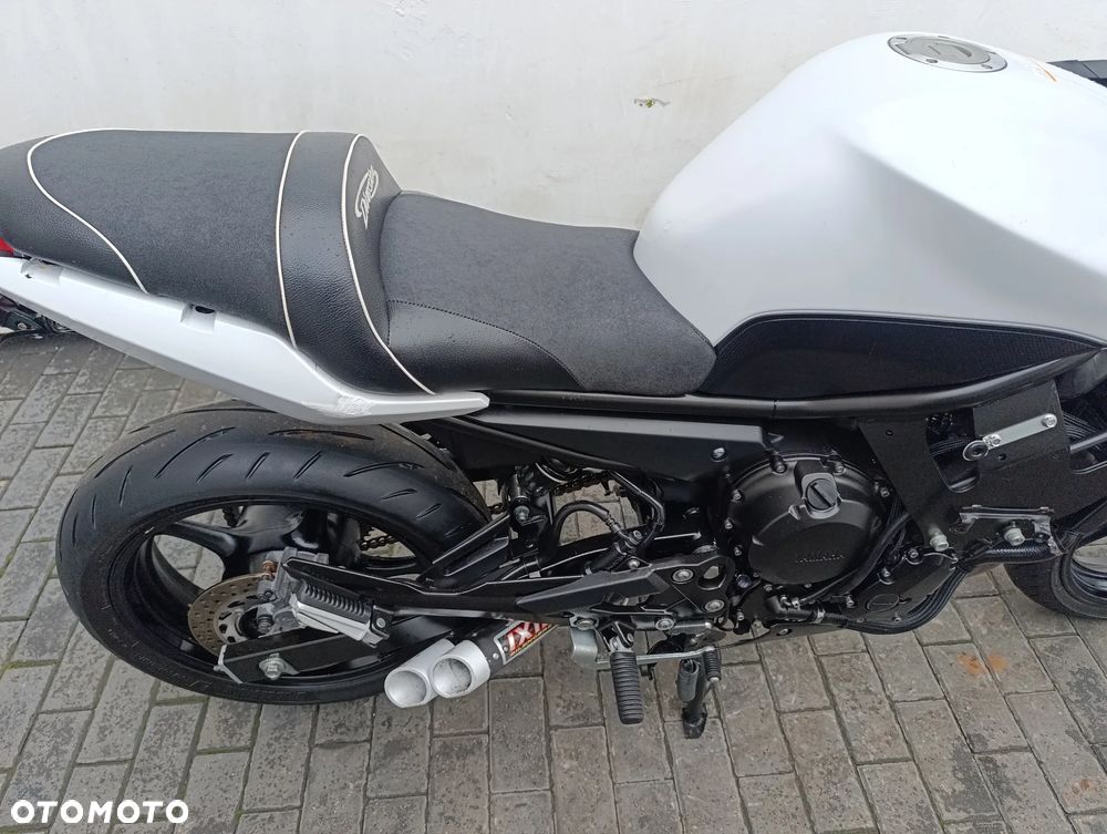 Yamaha XJ - 24