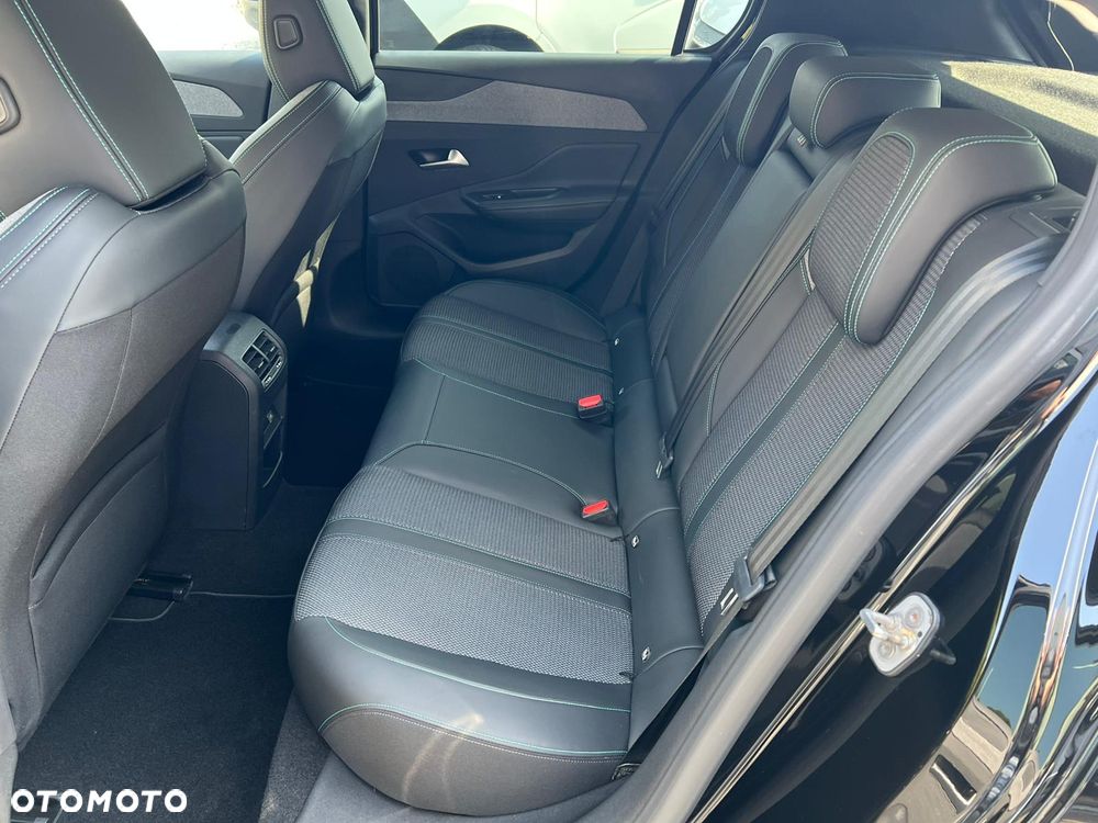 Peugeot 308 PureTech 130 GPF EAT8 Stop & Start Allure Pack - 16