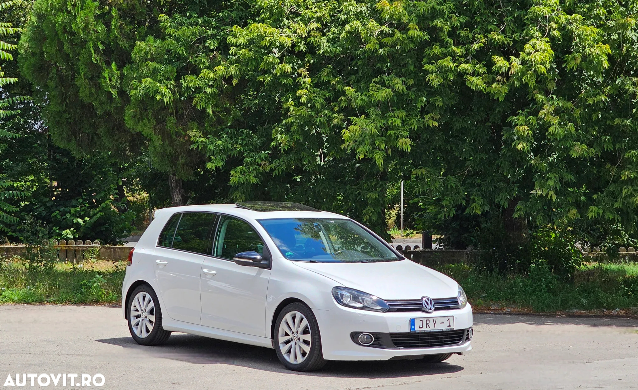 Volkswagen Golf - 30