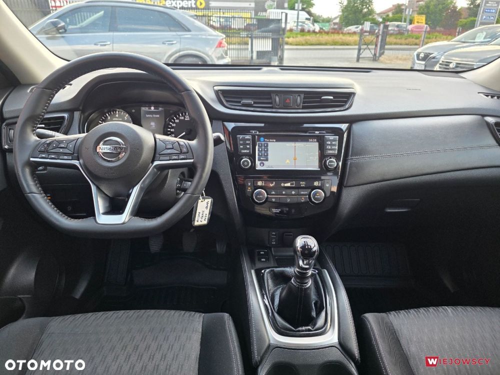 Nissan X-Trail 1.6 DIG-T N-Connecta 2WD 7os - 21