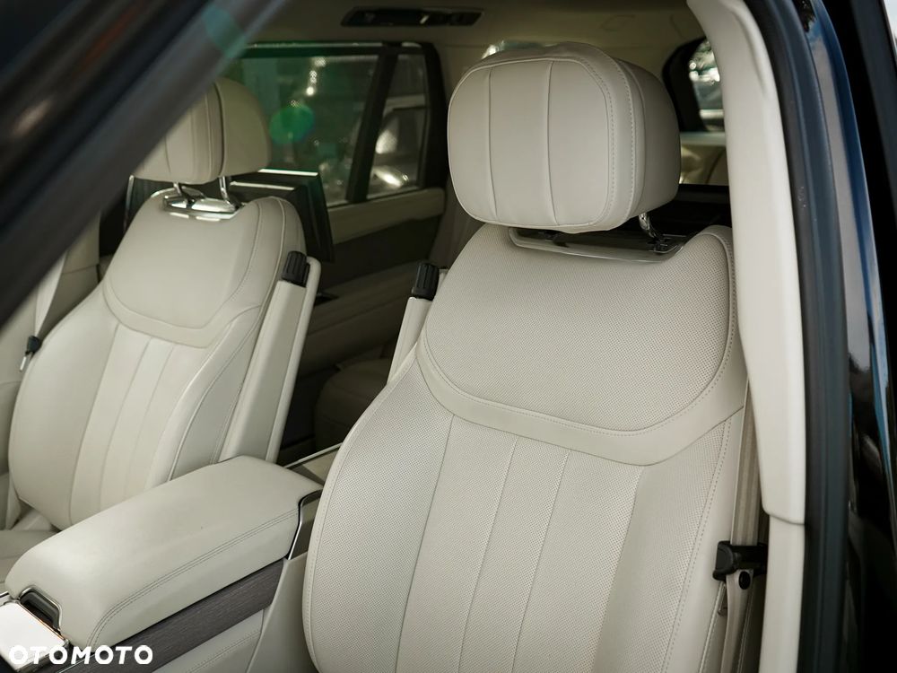 Land Rover Range Rover D350 LWB 5-Sitzer Autobiography - 12