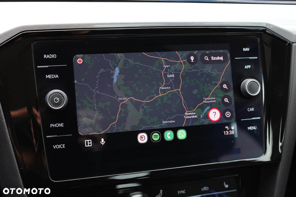 Volkswagen Passat 2.0 TSI Business DSG - 28