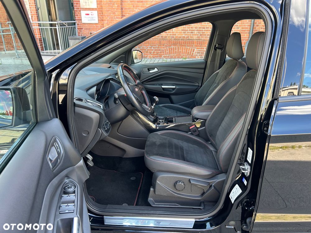 Ford Kuga 1.5 EcoBoost 2x4 ST-Line - 15