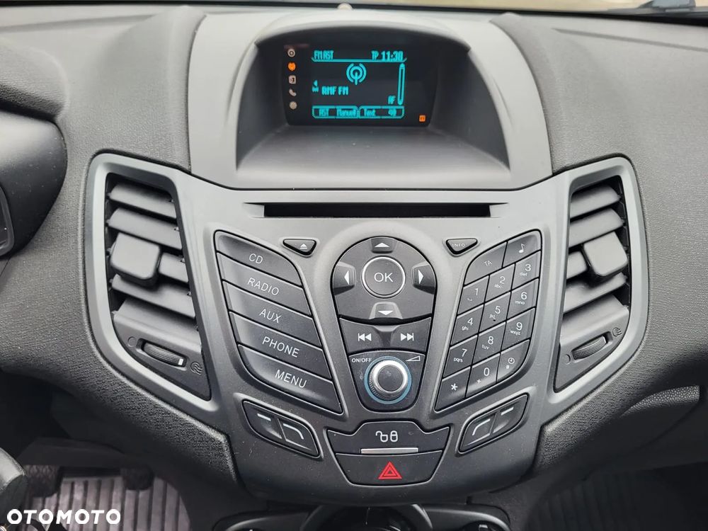 Ford Fiesta 1.0 EcoBoost Gold X - 29