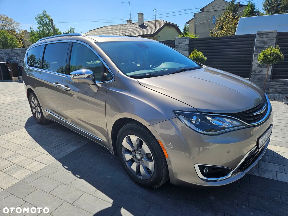 Chrysler Pacifica - 7