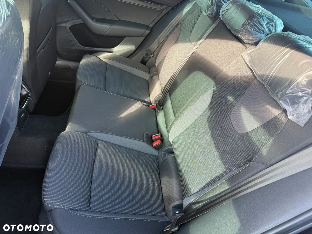 Skoda Octavia 1.5 TSI mHEV Drive Selection DSG - 9