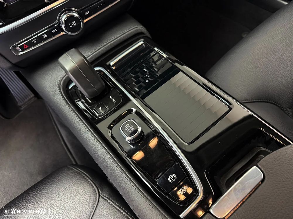 Volvo V90 2.0 T6 PHEV Core AWD - 18
