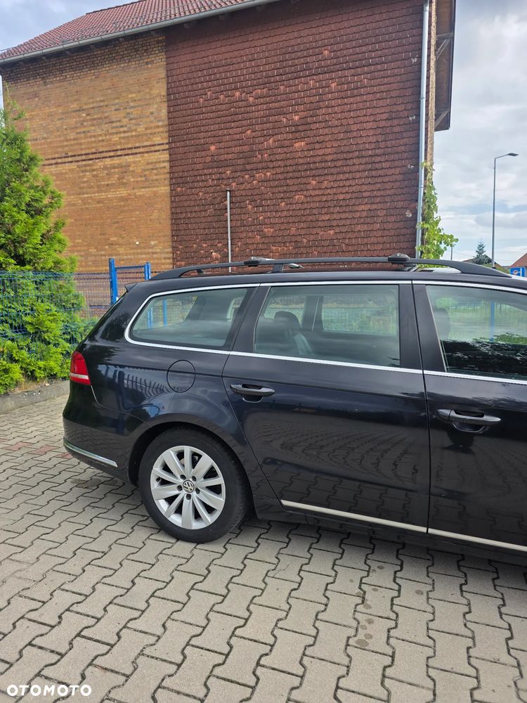 Volkswagen Passat 1.6 TDI Comfortline - 6