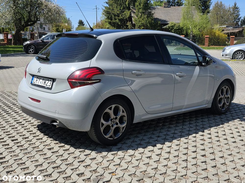 Peugeot 208 1.4 HDi Active - 8