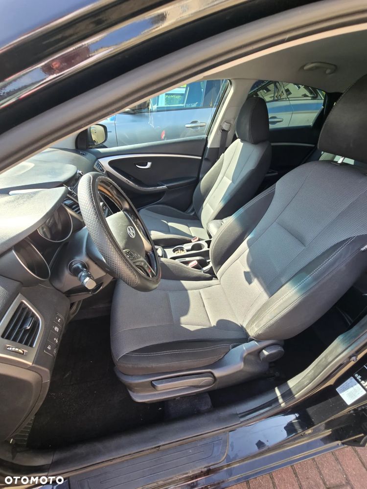 Hyundai i30 1.6 CRDi Comfort - 17