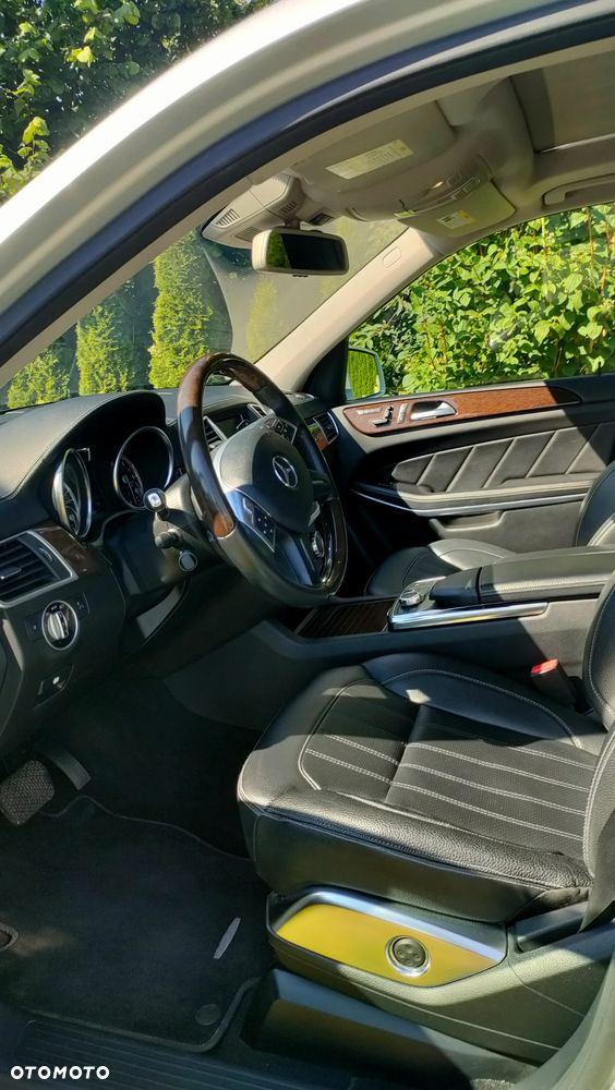 Mercedes-Benz GL 350 BlueTEC 4-Matic - 21
