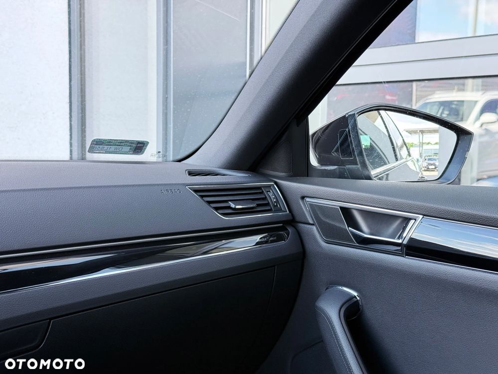 Skoda Superb 2.0 TSI L&K DSG - 23