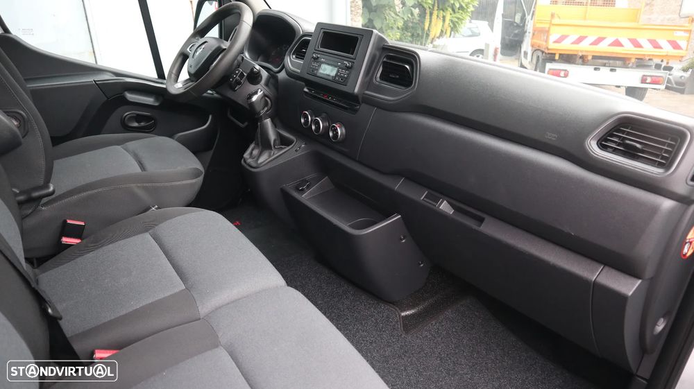 Renault Master 2.3 dCi 135 L3H2 7 lugares - 10