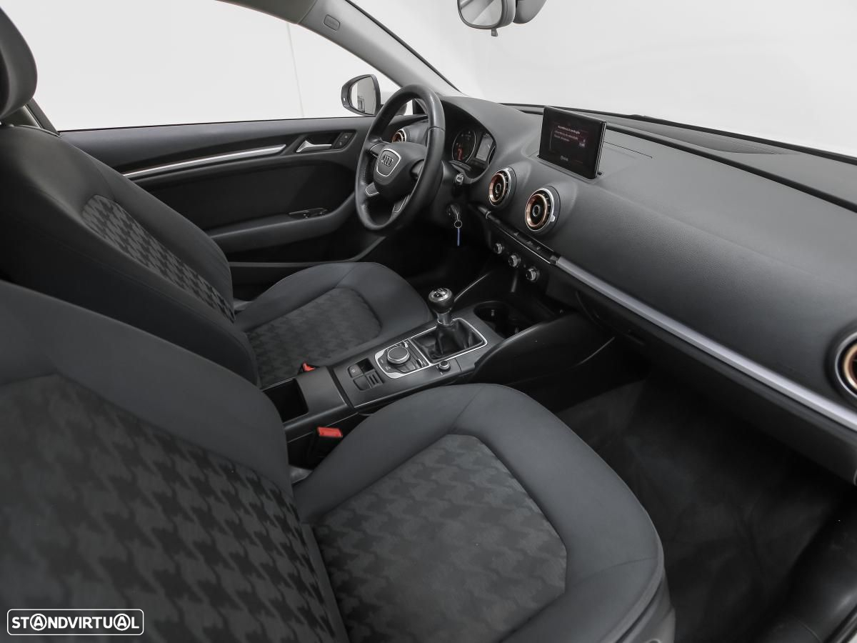 Audi A3 1.6 TDI - 10