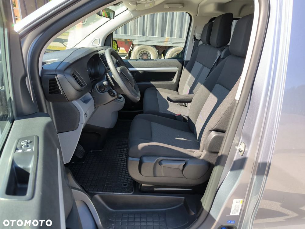 Opel Vivaro - 20