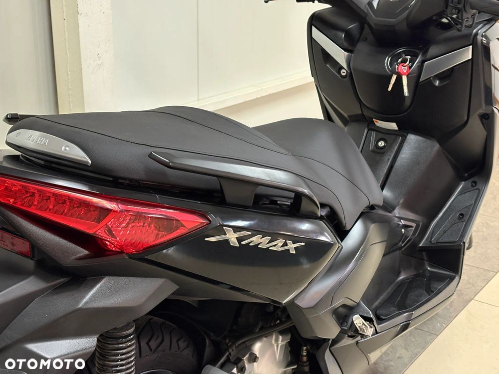 Yamaha X-max - 11