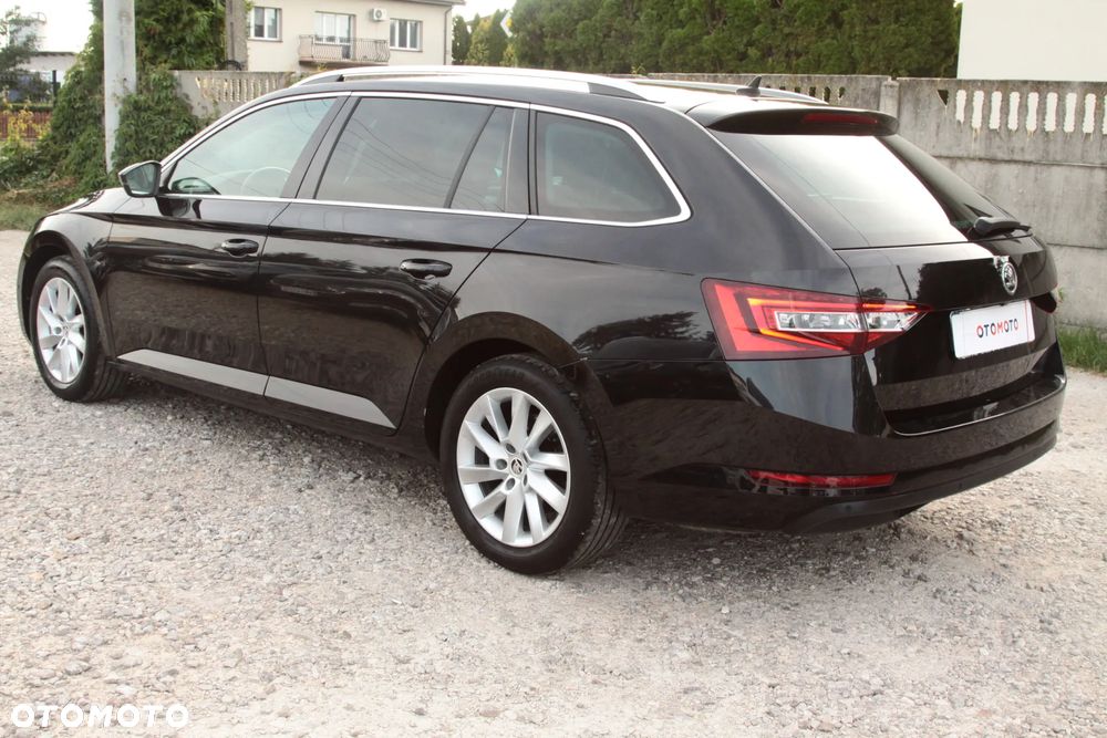 Skoda Superb Combi 1.4 TSI Ambition - 9