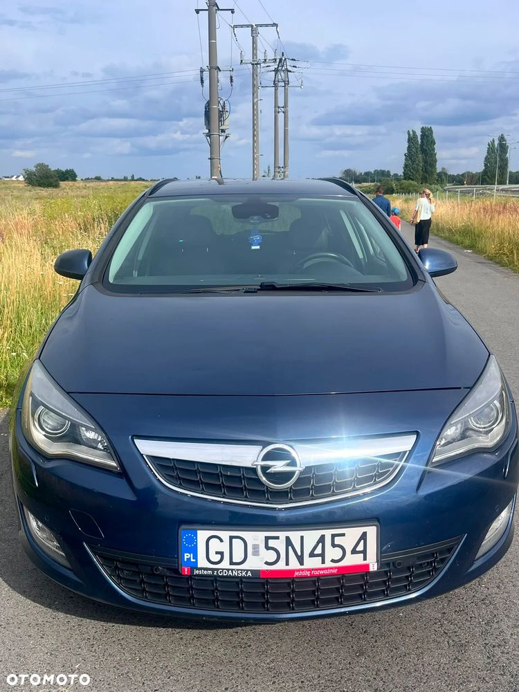 Opel Astra 1.4 T Executive - 8