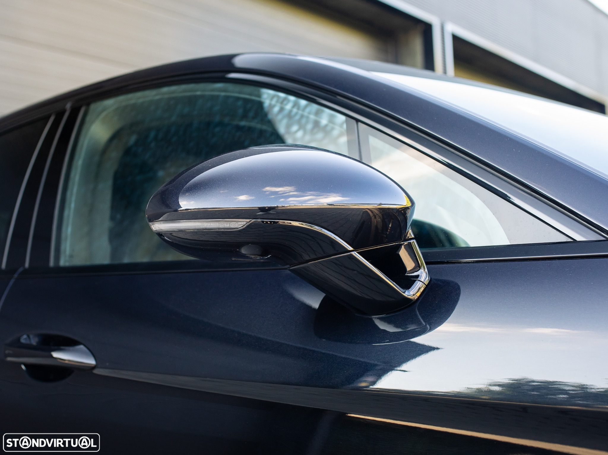 Porsche Panamera 4 E-Hybrid - 8