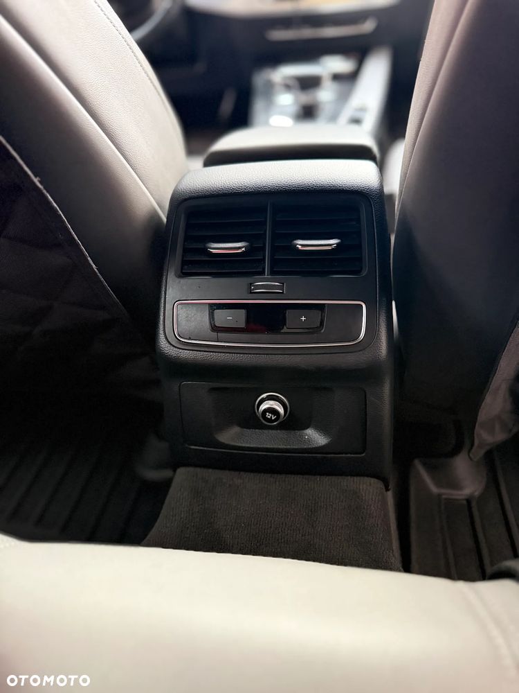 Audi A4 Avant - 10