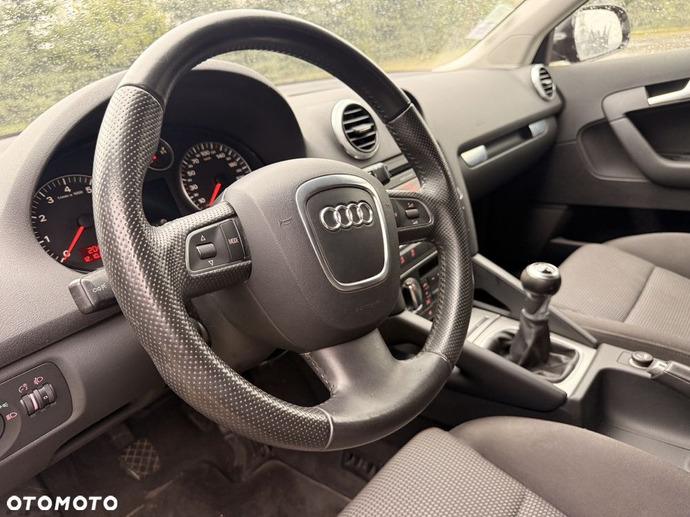 Audi A3 Sportback - 10