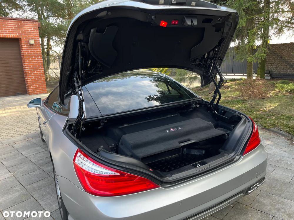 Mercedes-Benz SL - 13