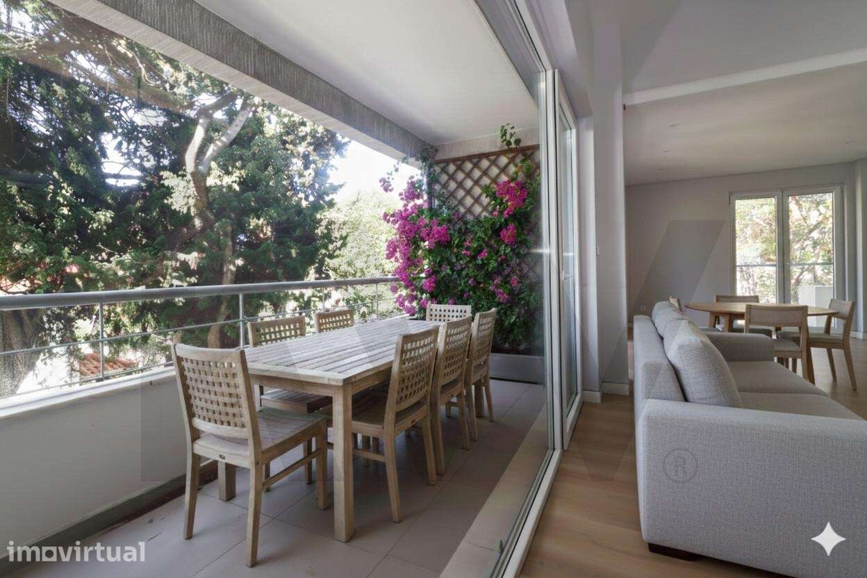 Apartamento com 3 Suites e Mezzanine no Centro de Carcavelos - Grande imagem: 2/60