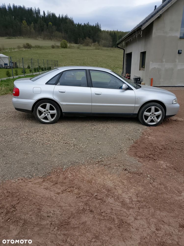 Audi A4 Limousine 1.8T - 5